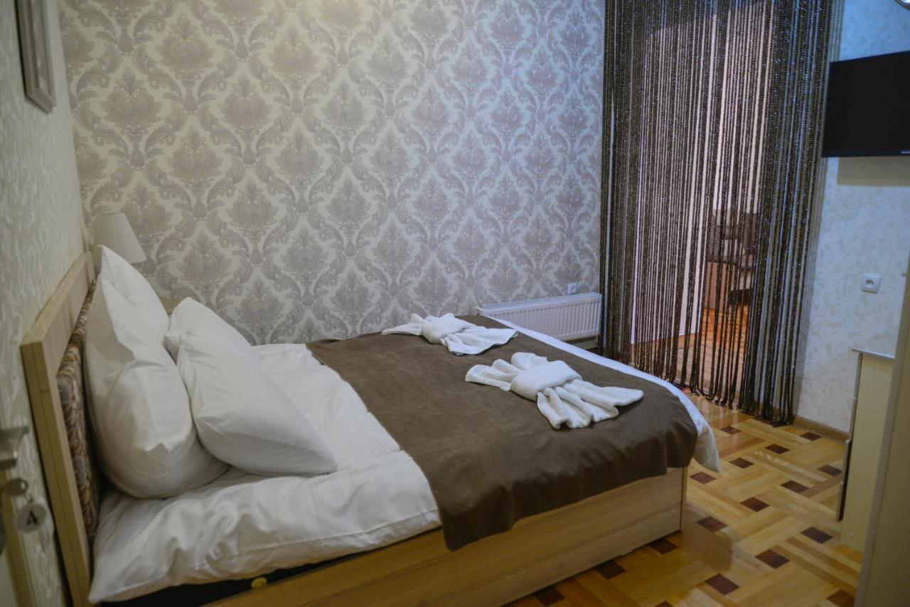 Hotel Victoria ボルジョミ エクステリア 写真